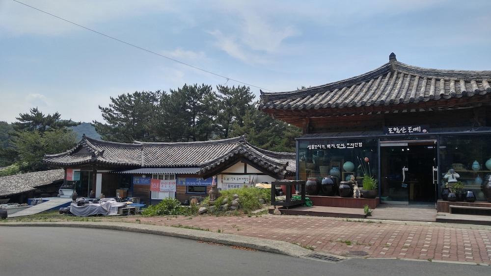 Hill Motel Gyeongju Exteriör bild